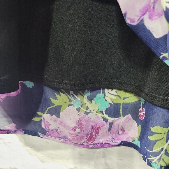 Newbury Custom Dress Women's Size Medium Purple Floral Lined Bell Sleeve - Picture 4 of 6